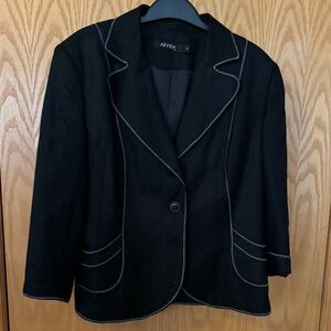 Arvida Women's Black Blazer with Contrasting Stitching